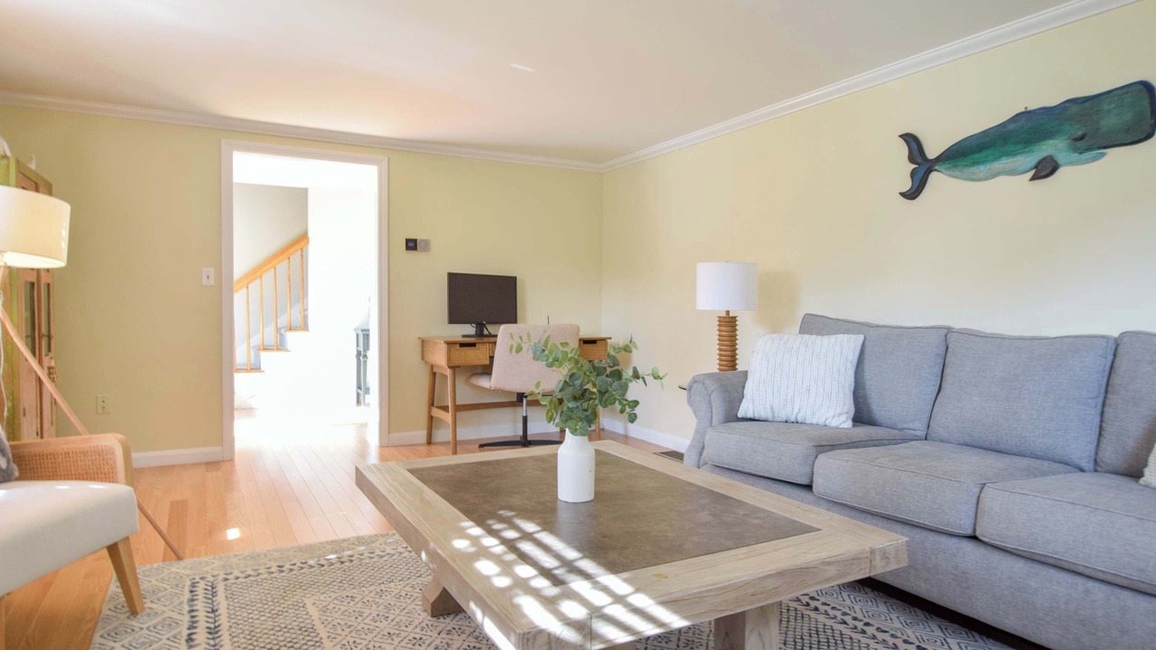 Photo of Livingroom in East Harwich
