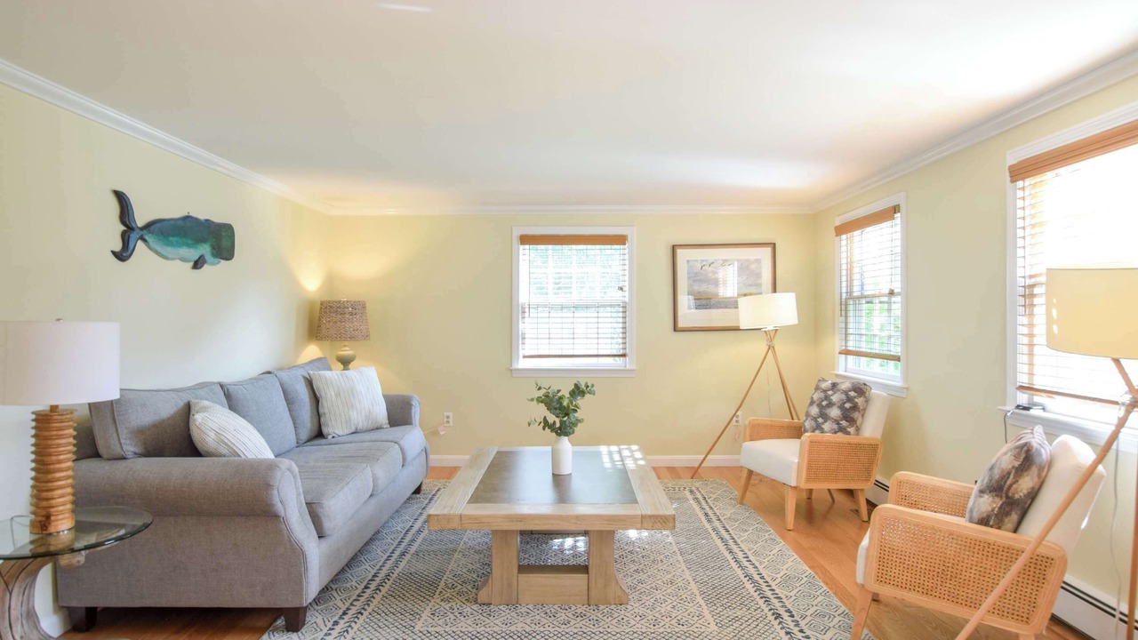 Photo of Livingroom in East Harwich
