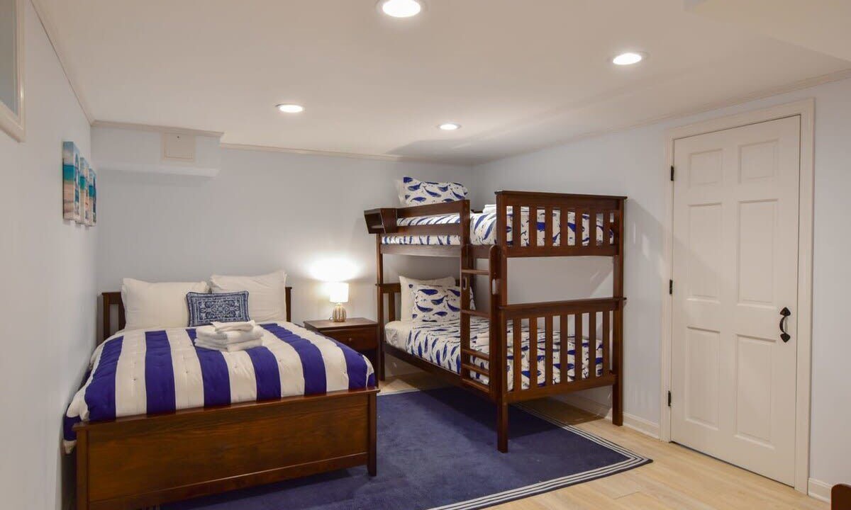 Photo of Bedroom in South Chatham