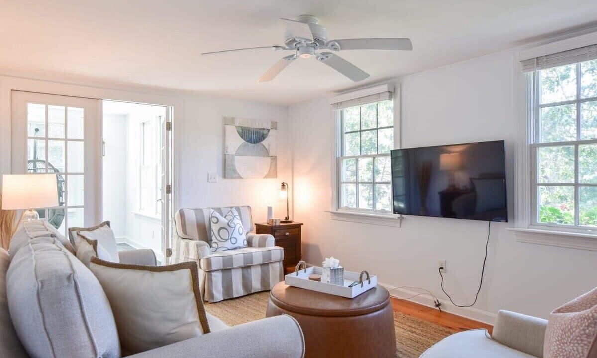 Photo of Livingroom in South Chatham