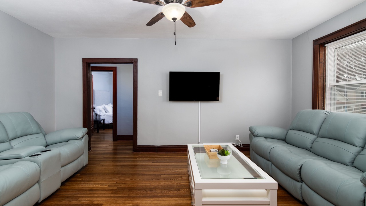 Photo of Livingroom in St. Louis