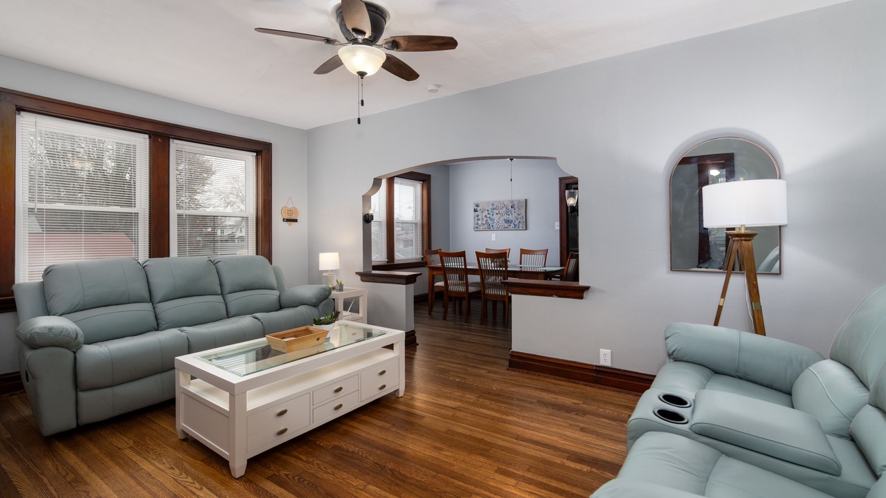 Photo of Livingroom in St. Louis