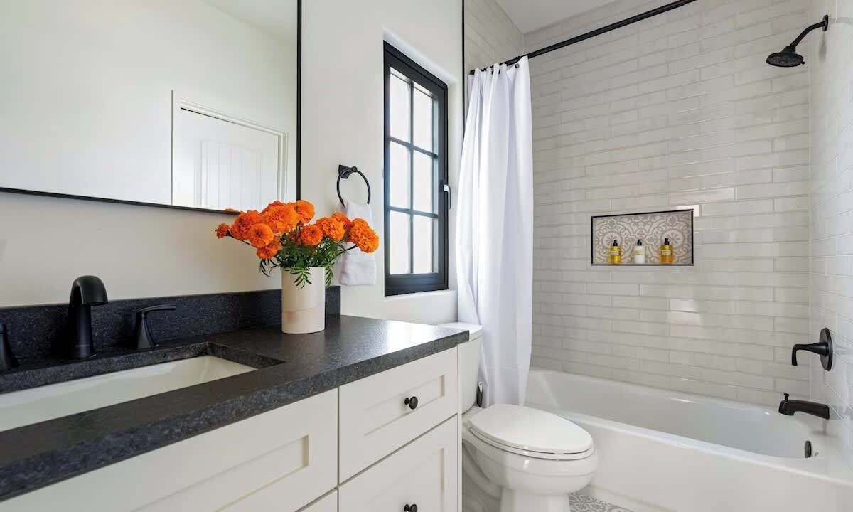 Photo of Bathroom in Piedmont Heights