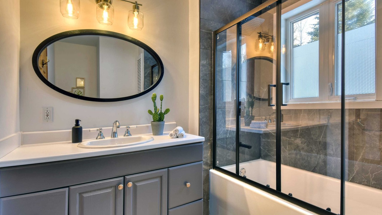 Photo of Bathroom in La Macaza