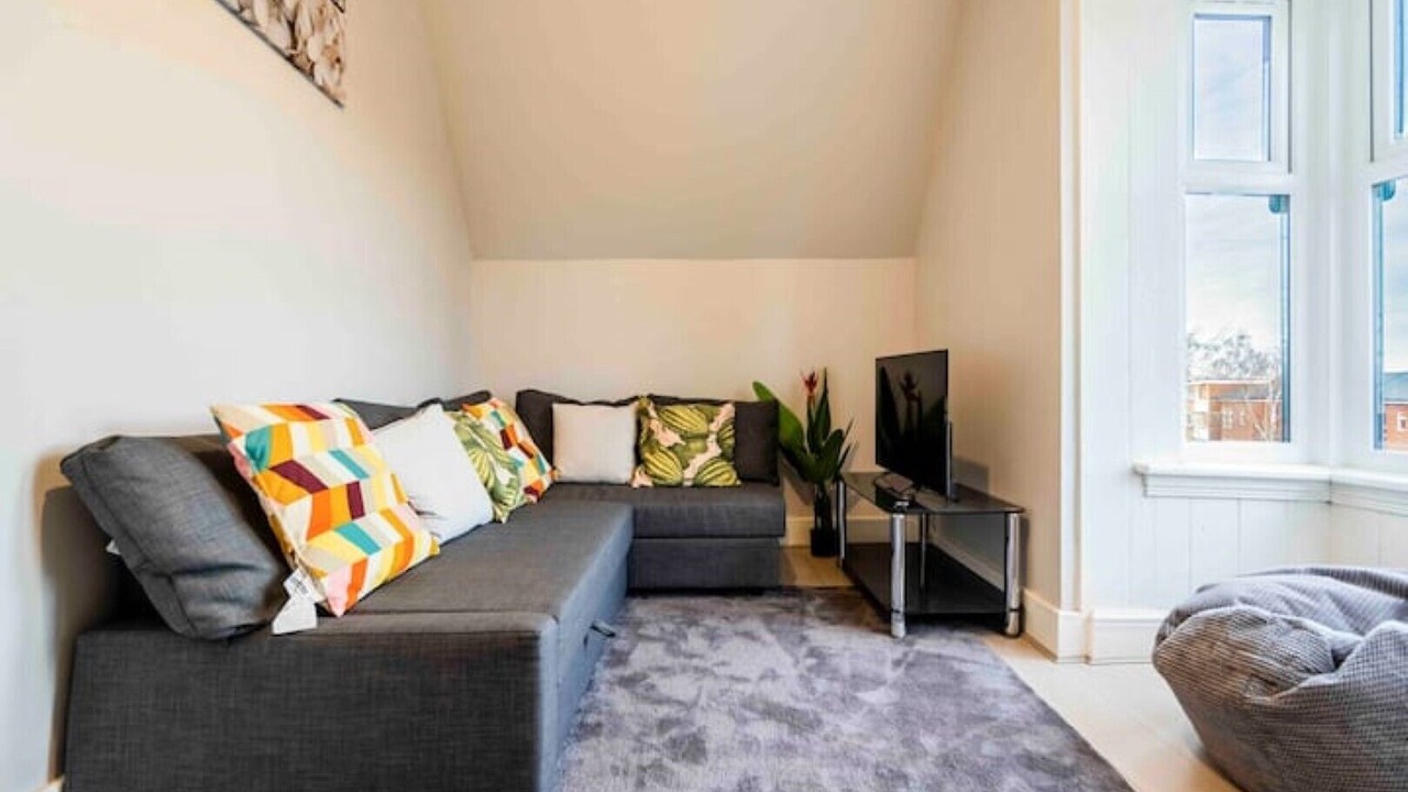 Photo of Livingroom in Moseley