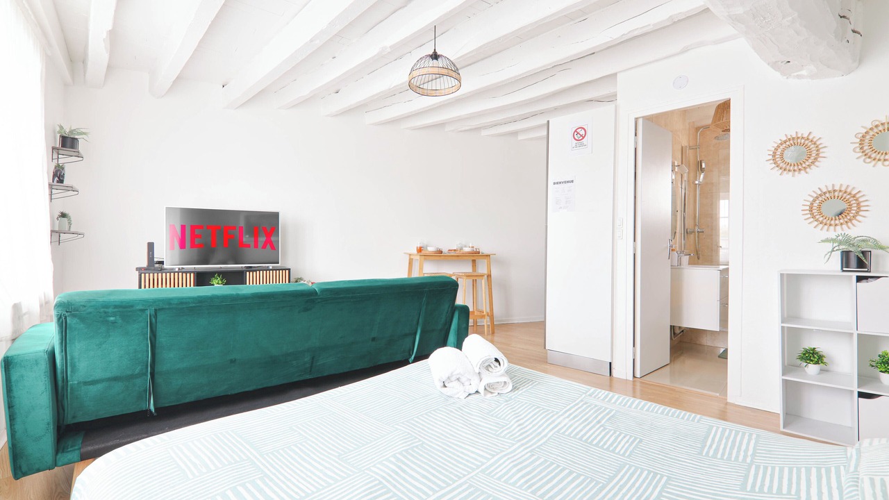 Photo of Bedroom in Etampes