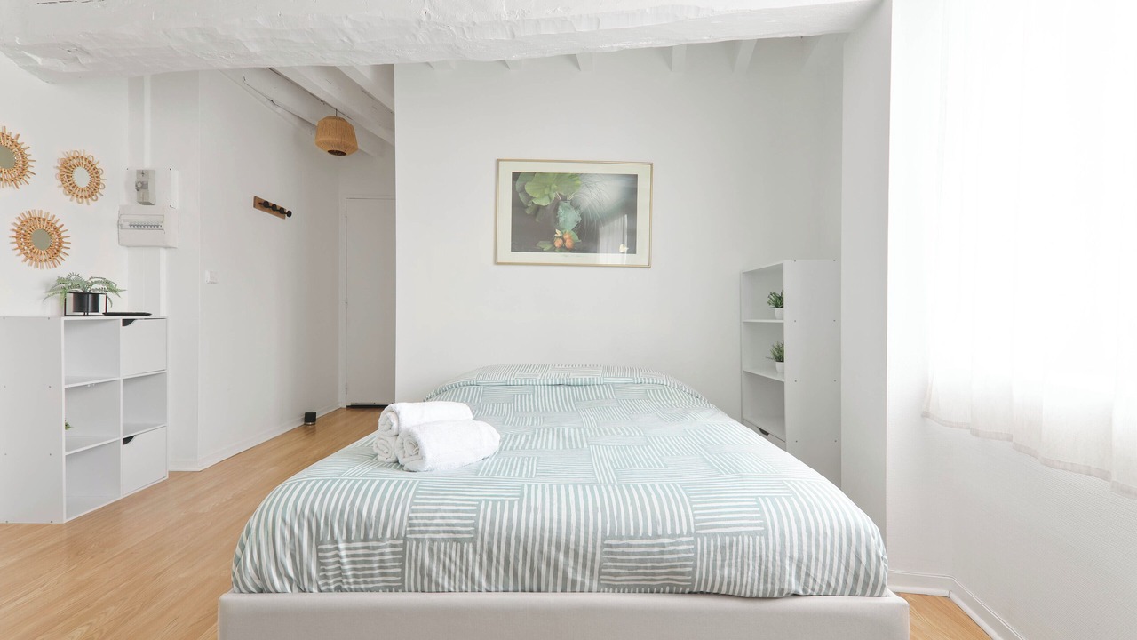 Photo of Bedroom in Etampes