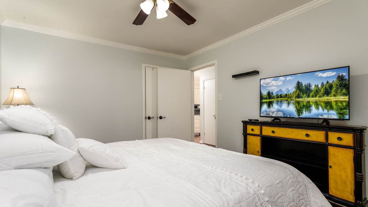 Photo of Bedroom in River Mountain