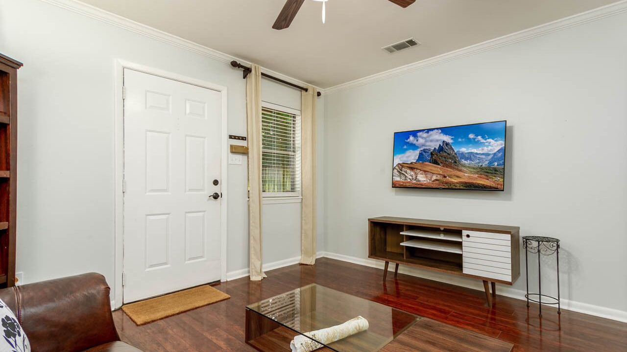 Photo of Livingroom in River Mountain