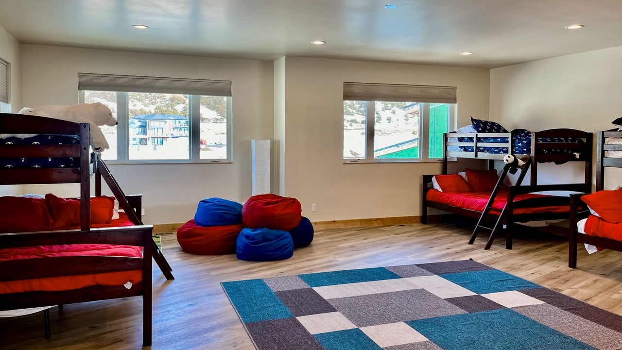 Photo of Bedroom in Laketown