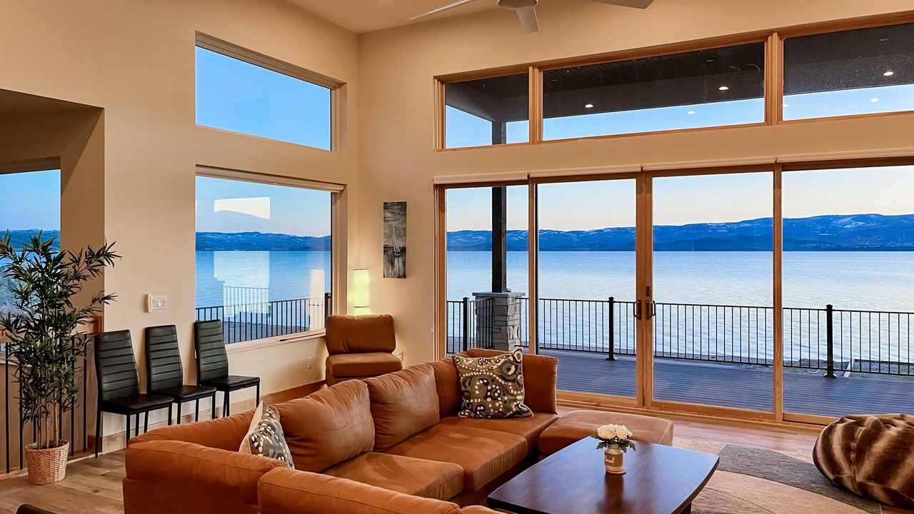 Photo of Livingroom in Laketown