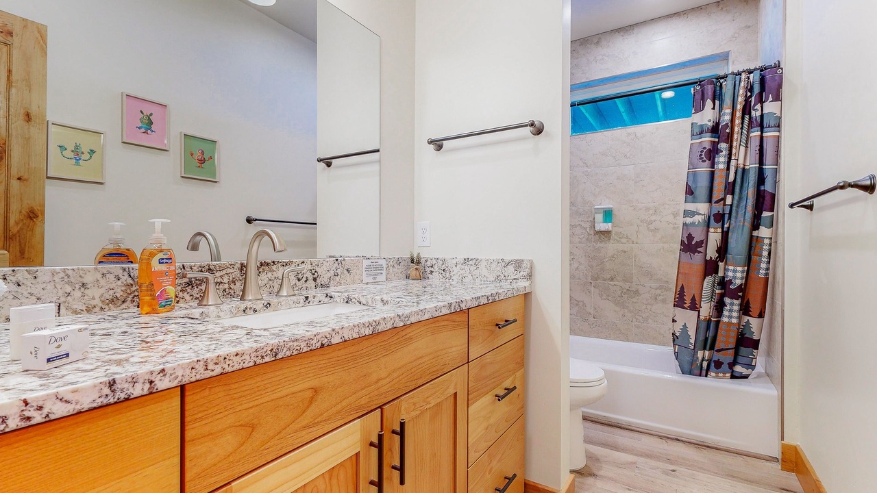 Photo of Bathroom in Laketown