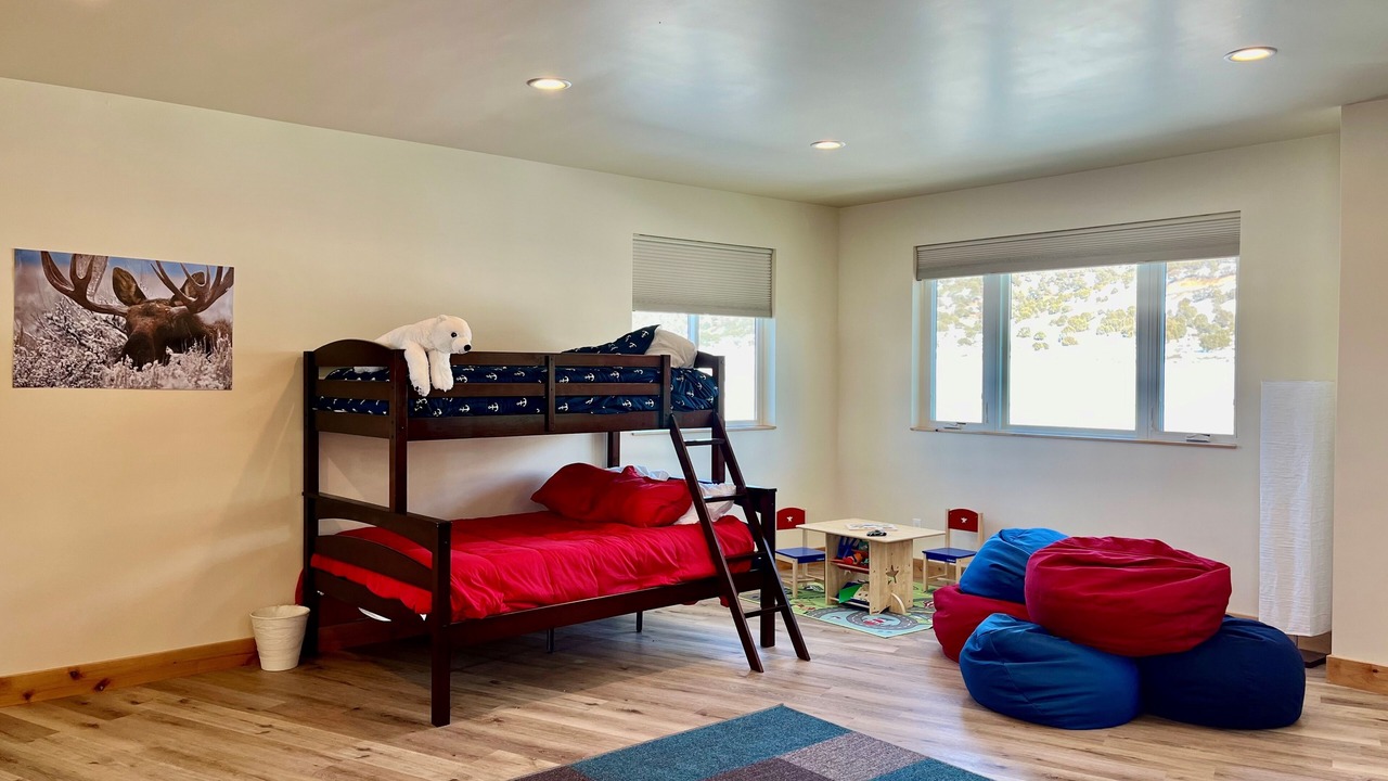 Photo of Bedroom in Laketown