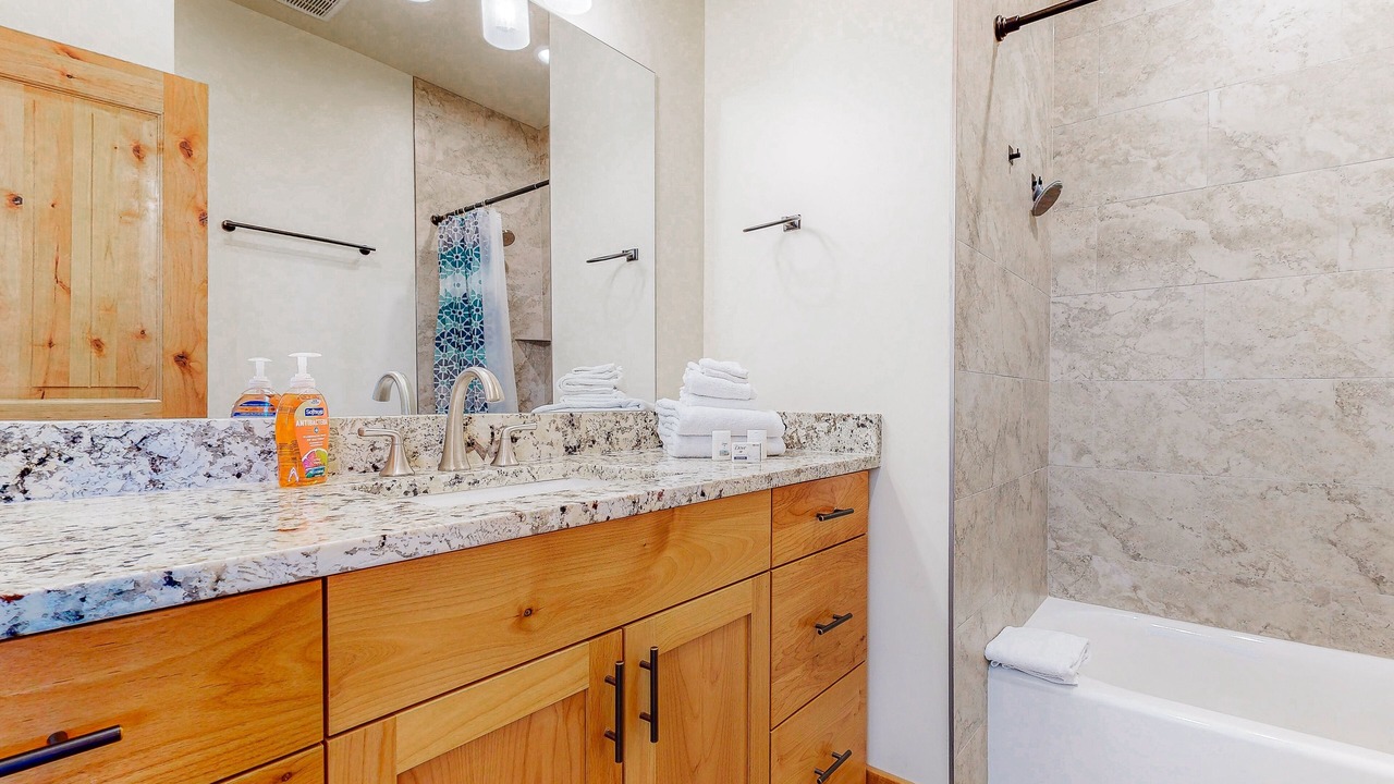 Photo of Bathroom in Laketown