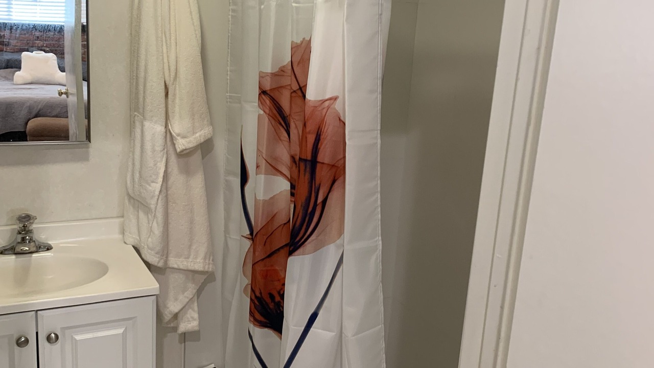 Photo of Bathroom in Duarte
