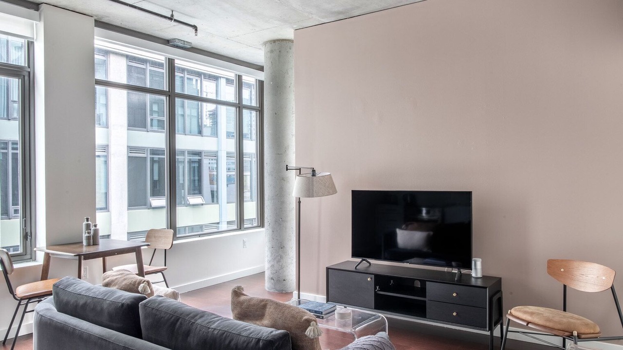 Photo of Livingroom in Belltown