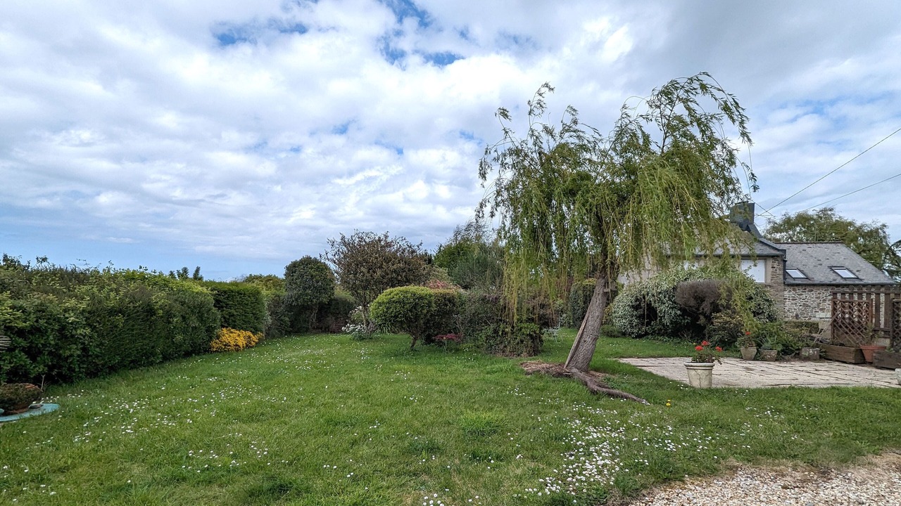 Photo of Outdoor in Saint-Coulomb