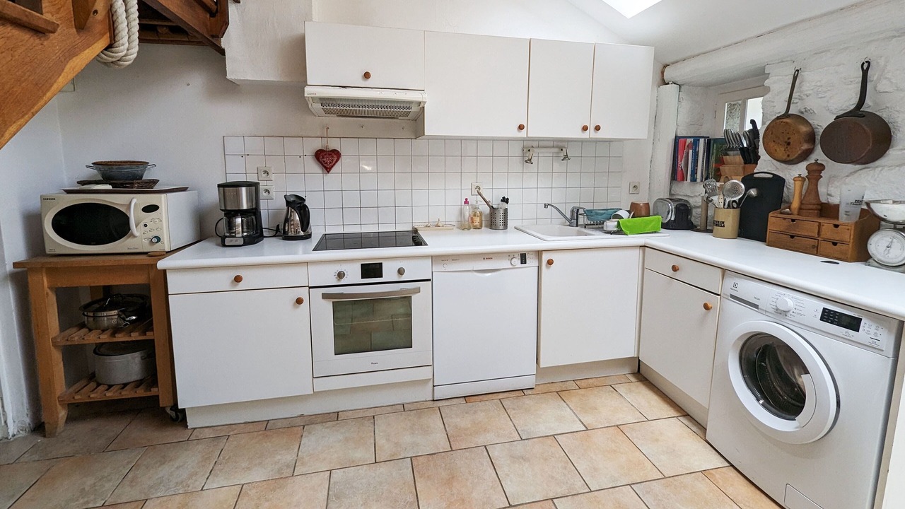 Photo of Kitchen in Saint-Coulomb