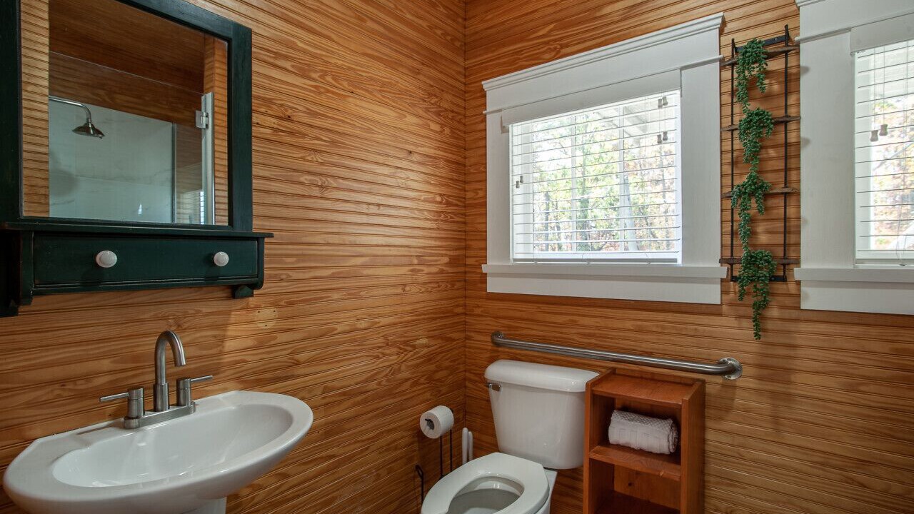 Photo of Bathroom in Knoxville