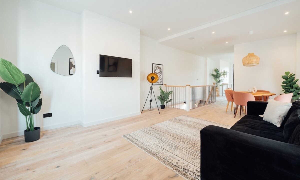 Photo of Livingroom in Forest Hill