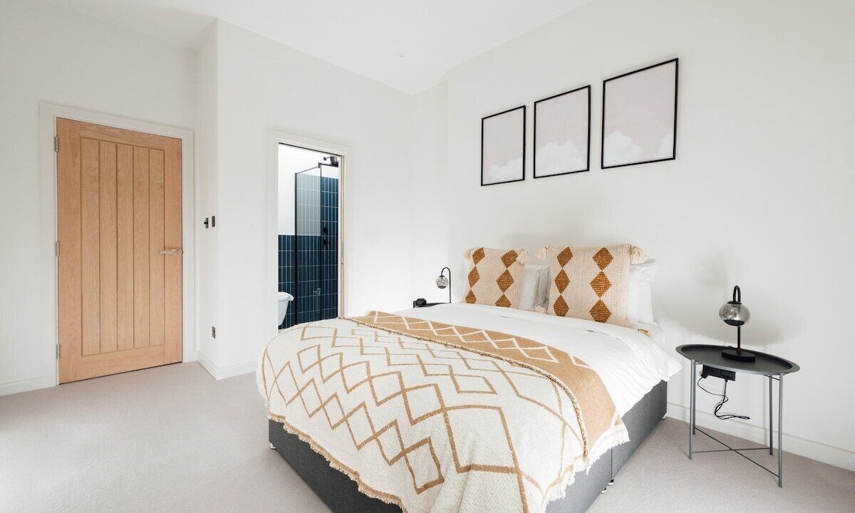 Photo of Bedroom in Forest Hill