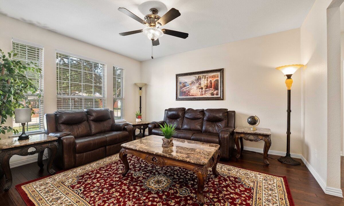 Photo of Livingroom in Allen