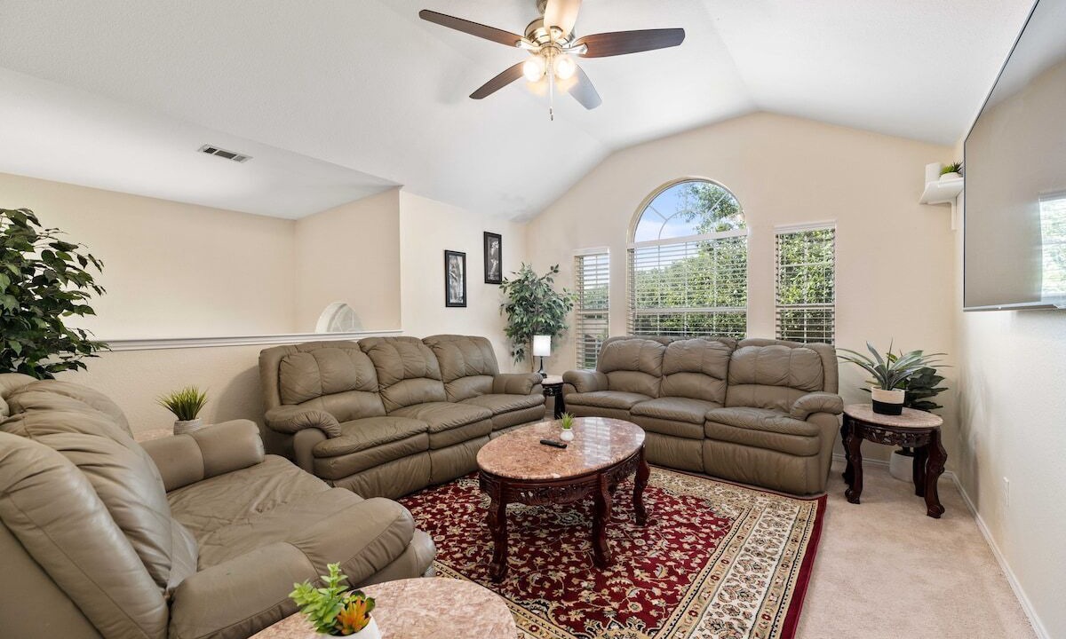 Photo of Livingroom in Allen