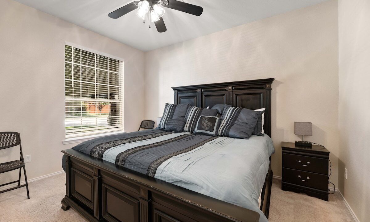 Photo of Bedroom in Allen