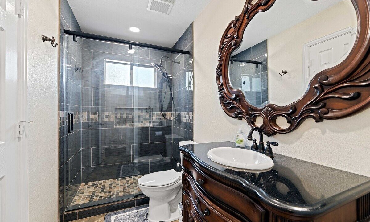 Photo of Bathroom in Allen