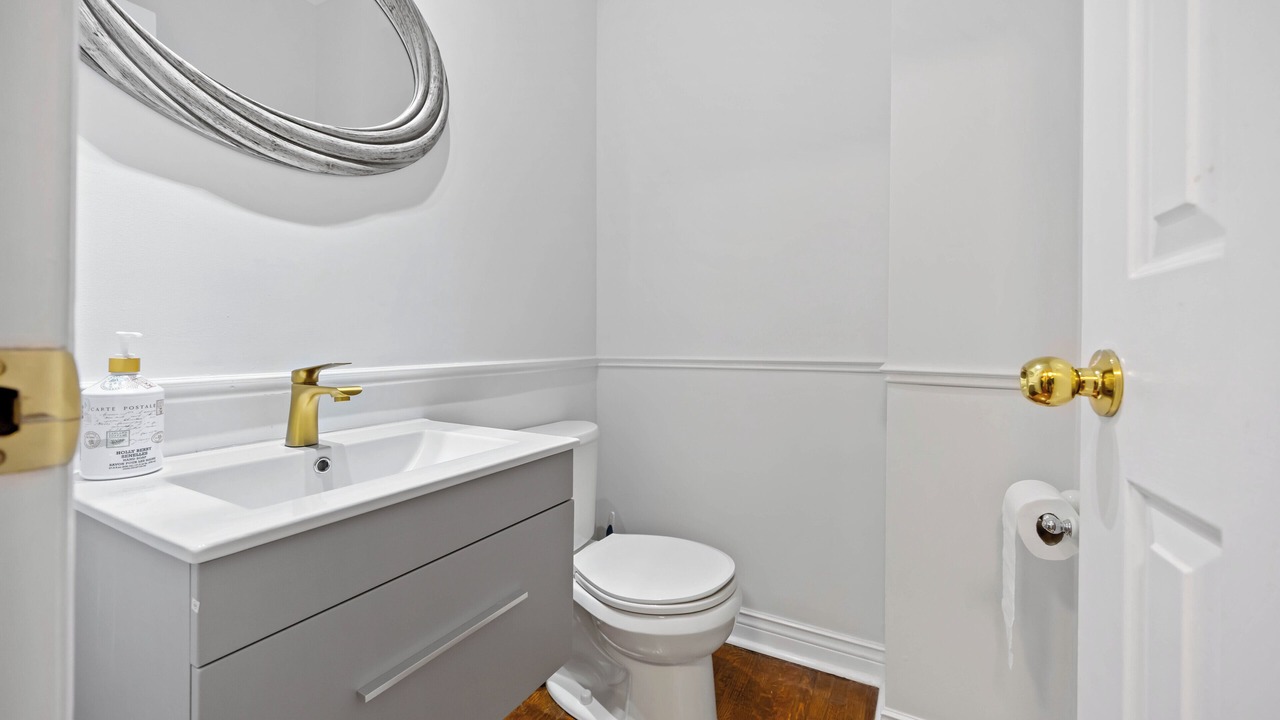 Photo of Bathroom in Cabbagetown