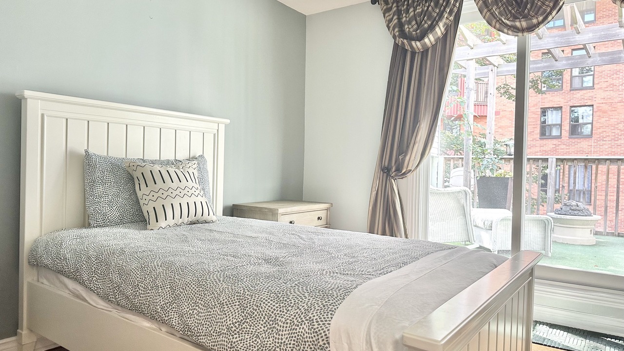 Photo of Bedroom in Cabbagetown