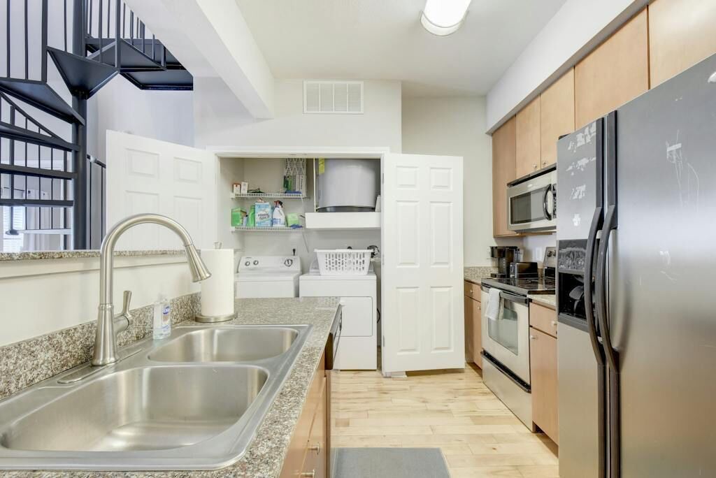 Photo of Kitchen in West Campus