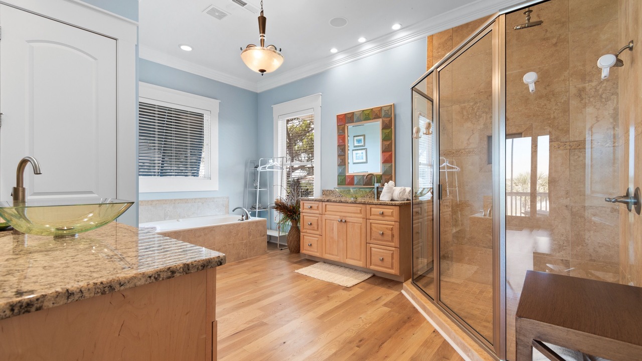 Photo of Bathroom in Inlet Harbour