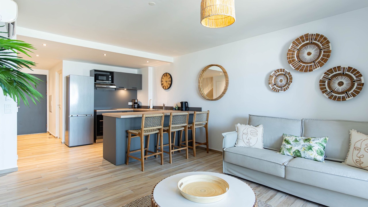 Photo of Livingroom in Orient Bay