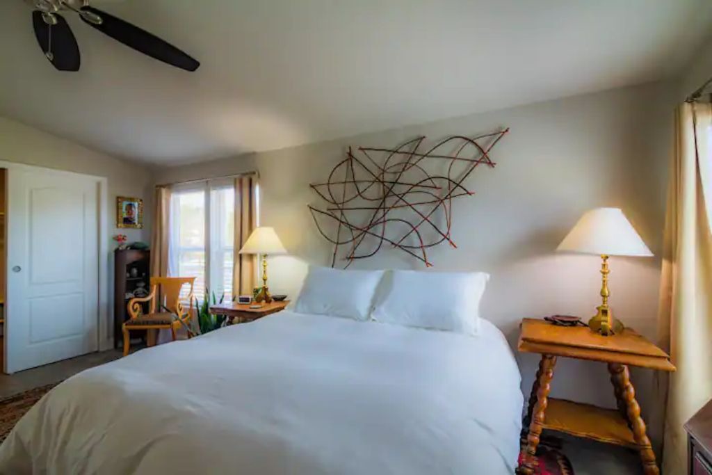 Photo of Bedroom in Cobb