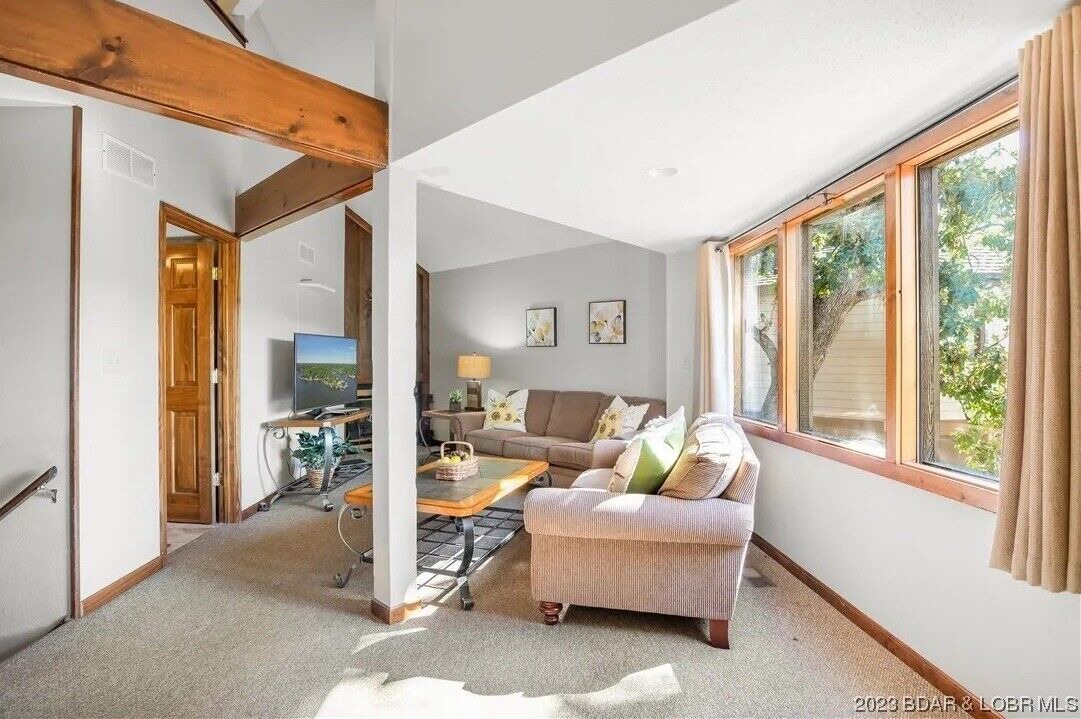 Photo of Livingroom in Osage Beach