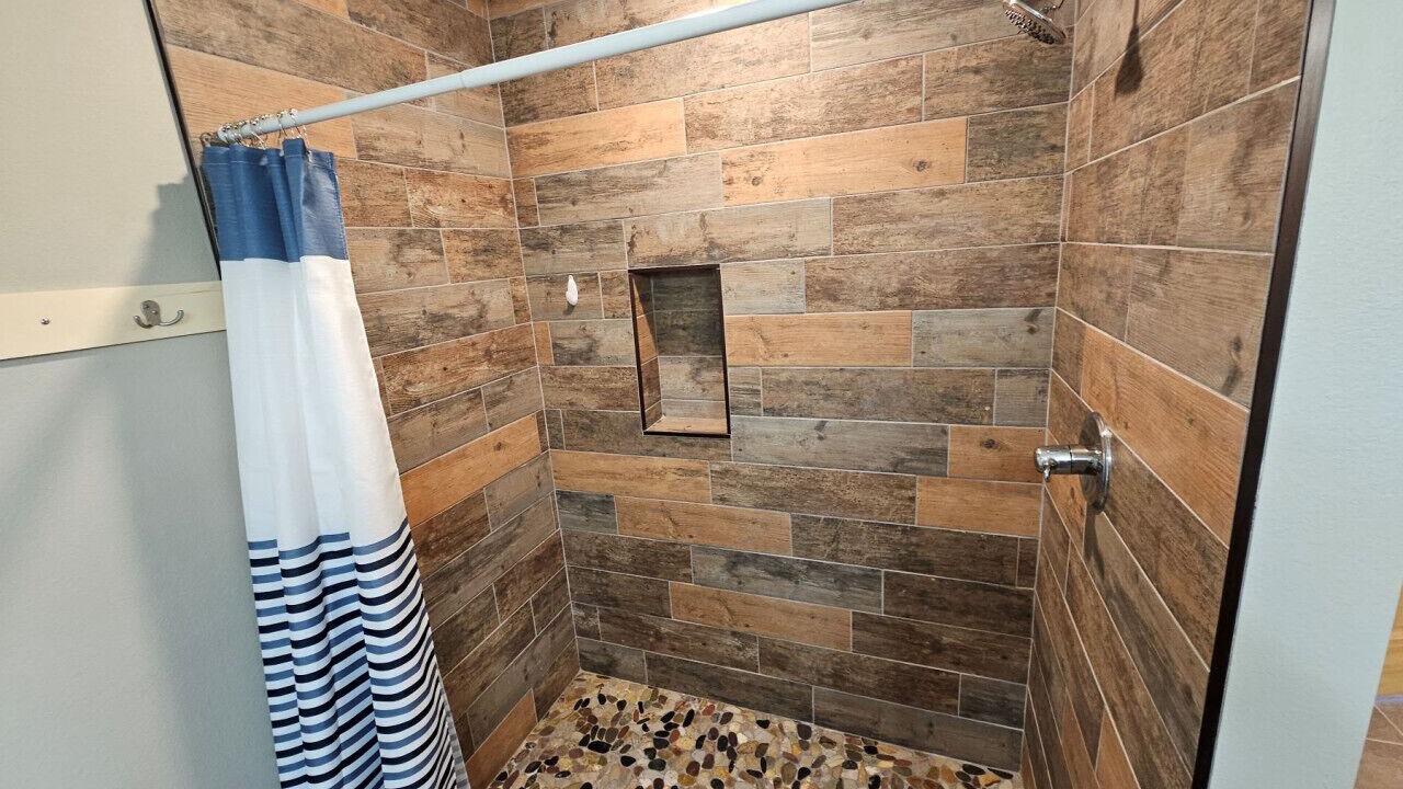 Photo of Bathroom in Hunter