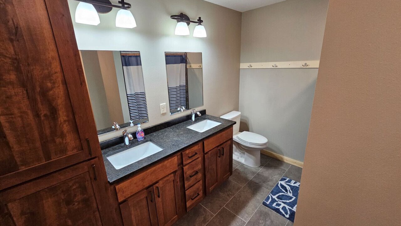Photo of Bathroom in Hunter