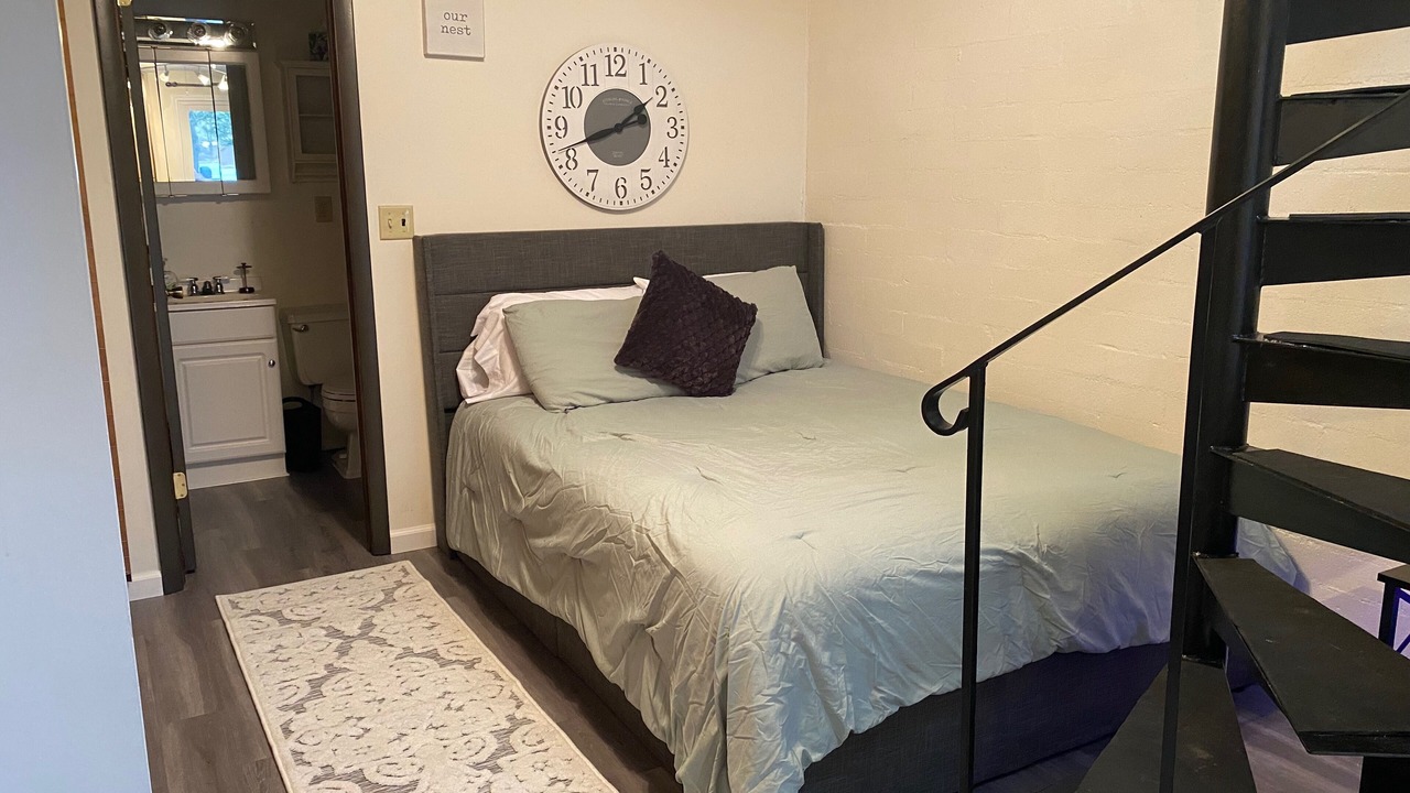 Photo of Bedroom in Blodgett Mills