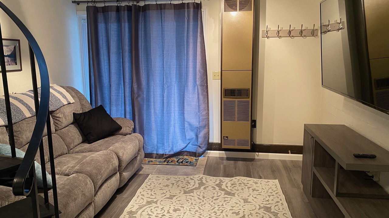 Photo of Livingroom in Blodgett Mills