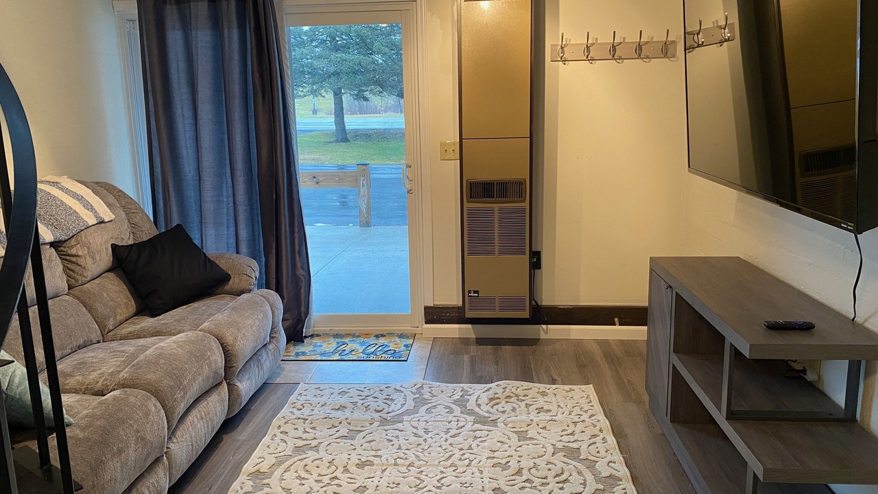 Photo of Livingroom in Blodgett Mills