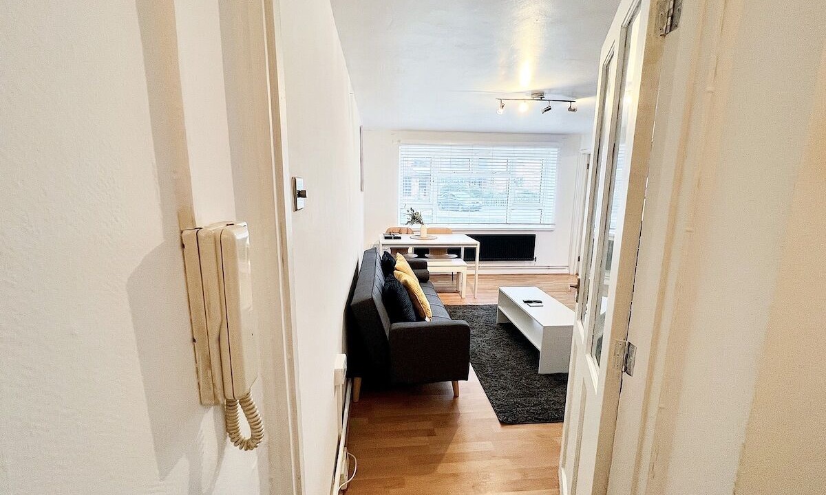 Photo of Livingroom in Broad Green