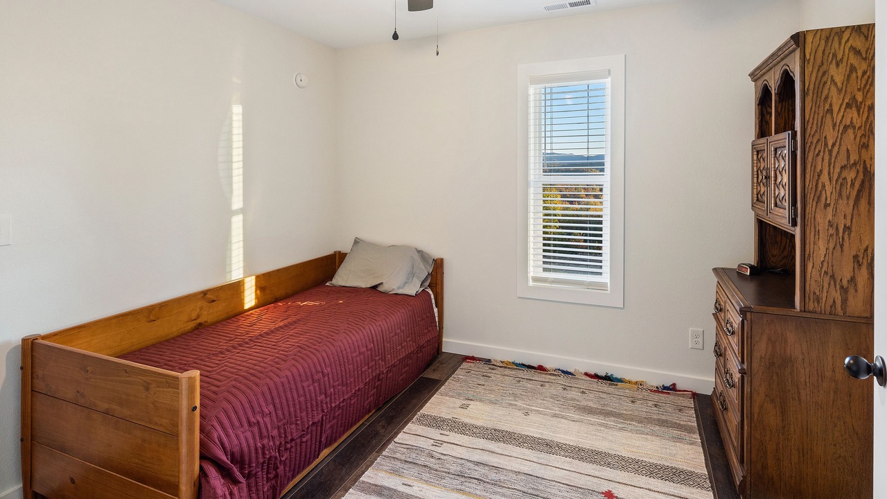 Photo of Bedroom in Elgin
