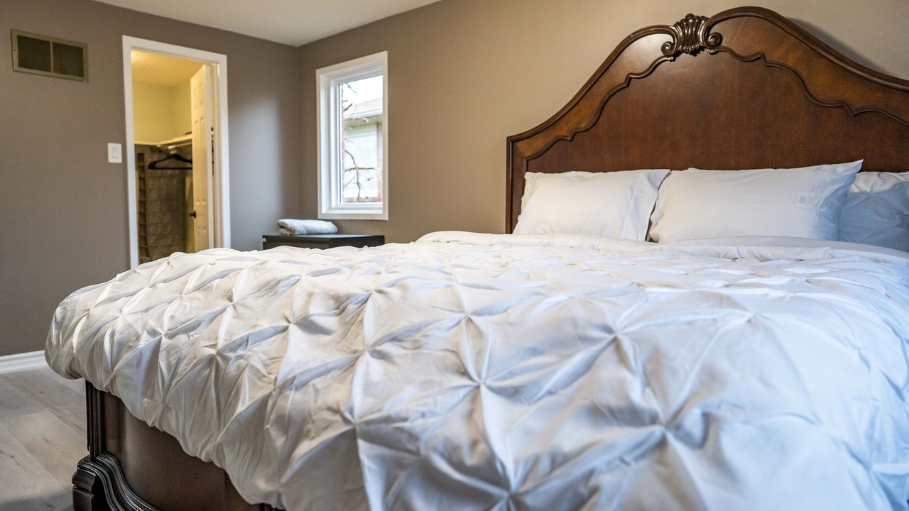 Photo of Bedroom in Ajax