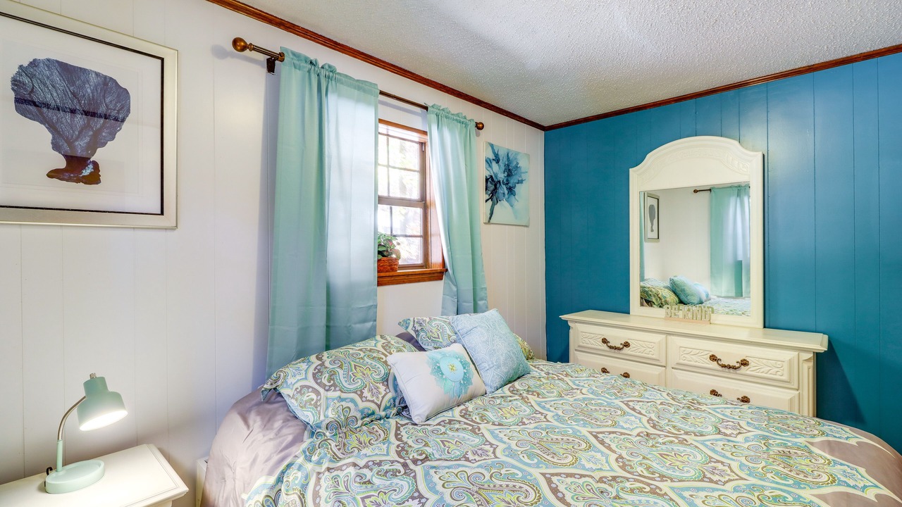 Photo of Bedroom in Fairfield Bay