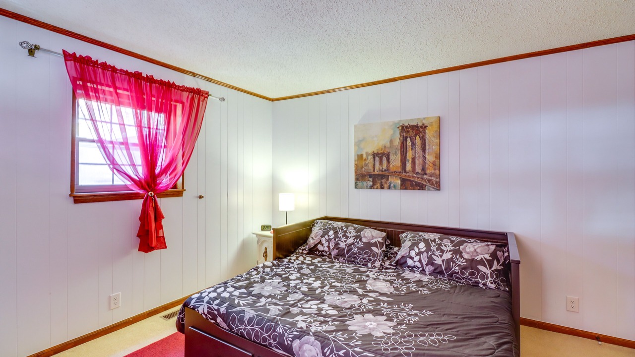 Photo of Bedroom in Fairfield Bay