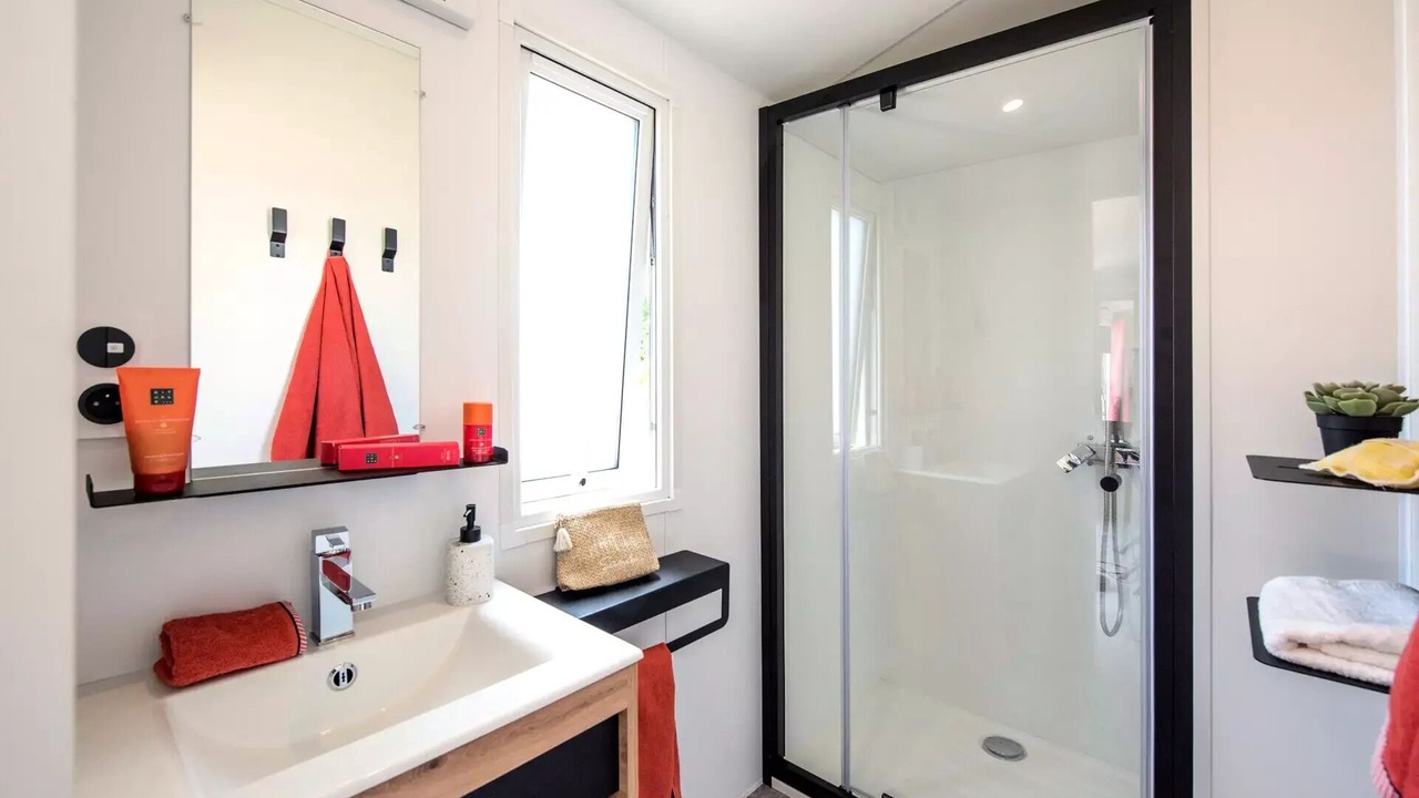 Photo of Bathroom in Sanguinet