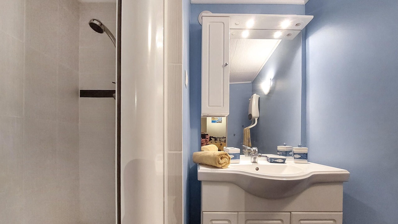 Photo of Bathroom in Bas-en-Basset