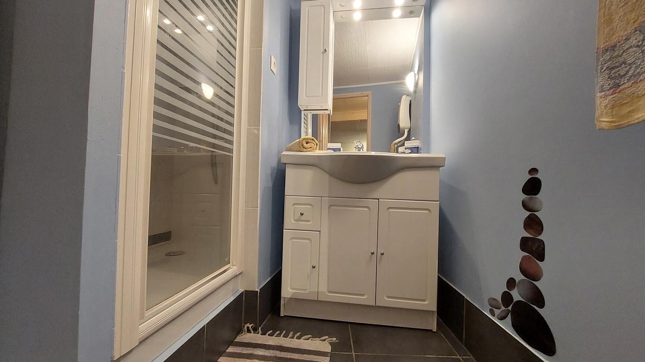 Photo of Bathroom in Bas-en-Basset