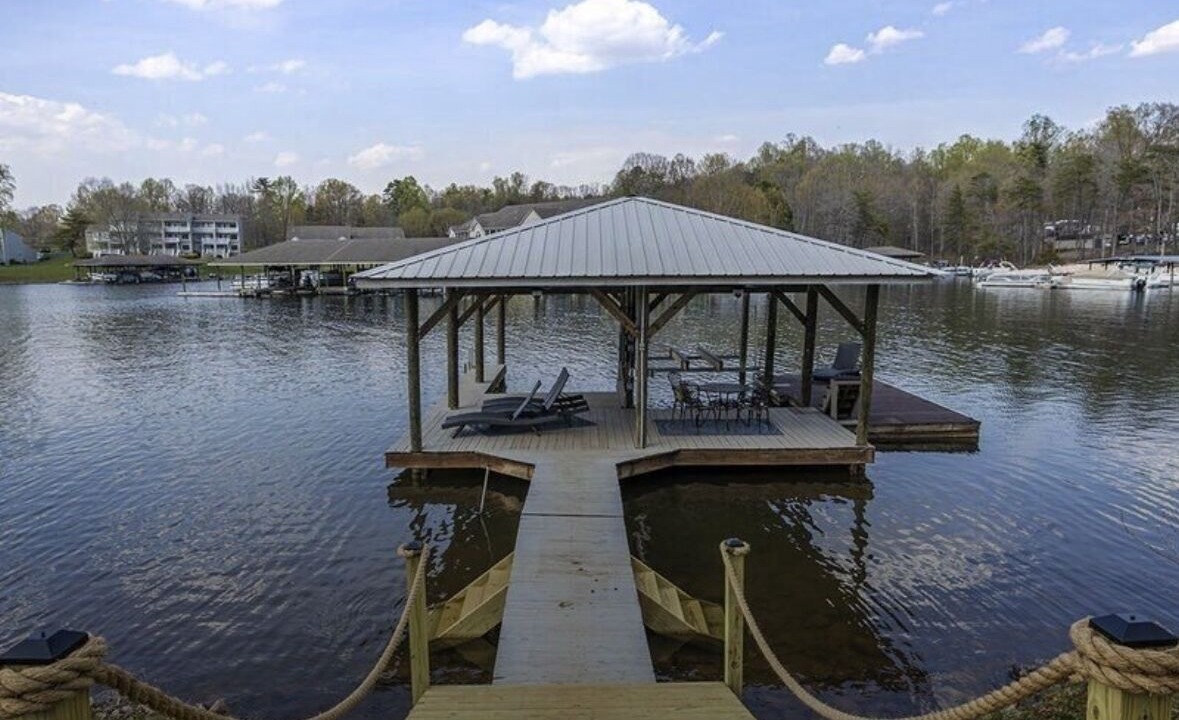 Photo of Outdoor in Smith Mountain Lake